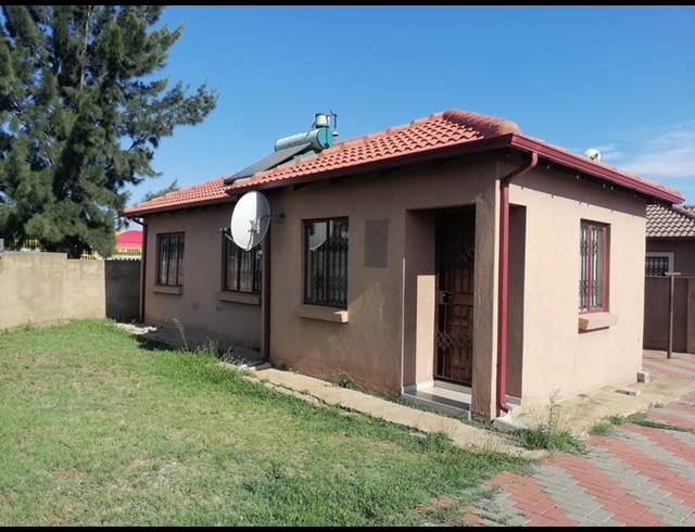 2 BEDROOM HOUSE FOR SALE IN ELANDSPOORT